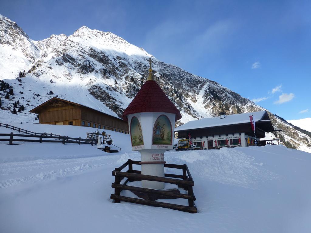 Almhof Hotel Neustift im Stubaital